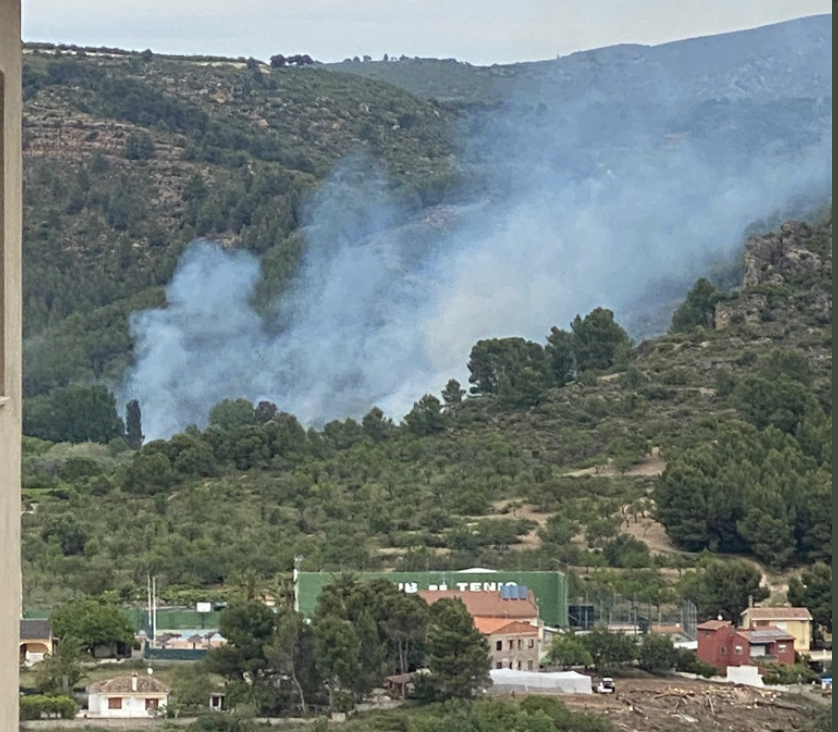 Imagen del incendio forestal de Segorbe