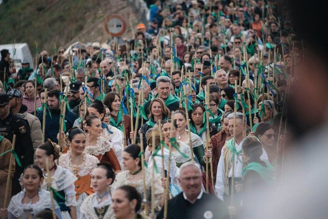 23/03/2025 Más de 165.000 personas participan en la Romería de les Canyes de la Magdalena. Más de 165.000 personas han participado este año 2025 en la Romería de les Canyes que tiene lugar con motivo de las fiestas de la Magdalena de Castelló. POLITICA AYUNTAMIENTO DE CASTELLÓ