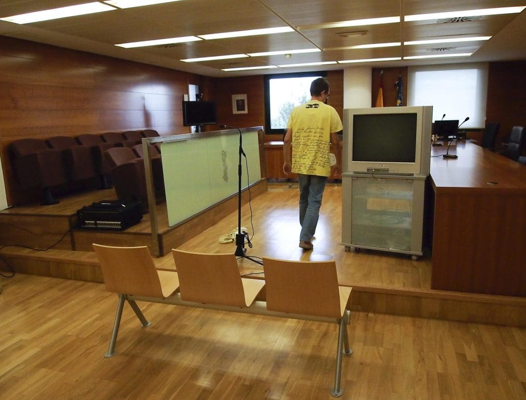 Secta en Castellón. Sala de la Audiencia Provincial