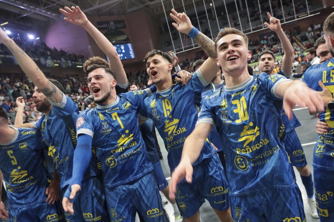 peniscola líder liga regular