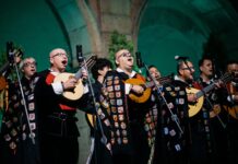 Castellón celebra la Festa de la Rosa con música, tradición y homenaje a la mujer castellonera