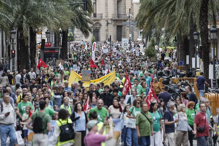 Manifestación de docentes valencianos en una concentración pública