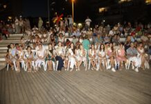 Benicàssim da la bienvenida al verano con una multitudinaria Noche de San Juan en sus playas
