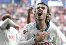 El Villarreal decidirá sobre el futuro de hasta nueve retornados Carlos Romero, defensa del Villarreal cedido al Espanyol, celebra un gol
