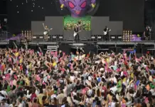 The Prodigy cierra en Benicàssim un FIB con 135.000 asistentes Público frente a un escenario con actuaciones del FIB en Benicàssim