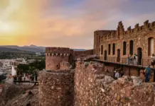 Onda abre la reserva gratuita para ver el eclipse solar desde el Castillo de las 300 Torres
