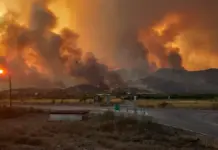 Evacúan también Sueras y Vilamalur y confinan Torralba del Pinar, Fuentes de Ayódar y Ayódar por el incendio