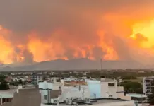 Seis atendidos y tres hospitalizados por inhalación de humo en La Plana por el incendio de la Vall d’Uixó