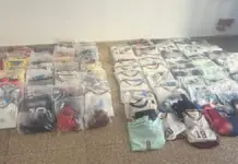 Intervienen más de 300 prendas falsificadas en Alcossebre, Peñíscola y Benicàssim