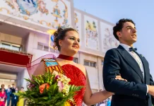 Balma Aparici recibe la corona como reina de las Fiestas del Cristo de l’Alcora 2026