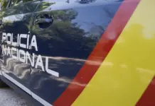 Cae una red que explotaba sexualmente a mujeres en burdeles de Burriana Coche de la Policía Nacional en imagen de archivo