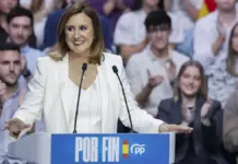 Catalá llama a convertir cada papeleta en una mayoría férrea para desalojar a Sánchez María José Catalá durante la clausura del mitin en el Palau de les Arts de Valencia