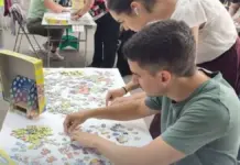 Almassora reúne a más de 300 participantes en su campeonato solidario de puzles