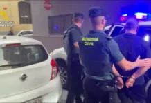 Desmantelan un punto de venta de drogas en Burriana y detiene a tres personas